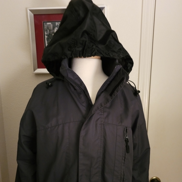 Men's performance outerwear jacket. - Picture 2 of 9